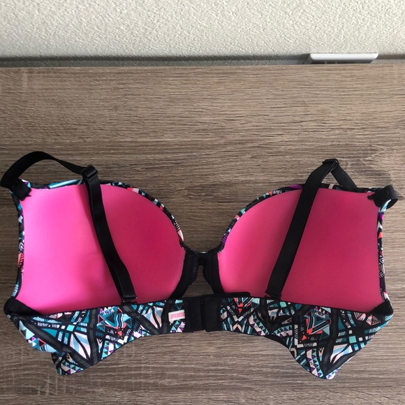 PINK Victoria’s Secret. WEAR EVERYWHERE PUSH-UP - Picture 5 of 8